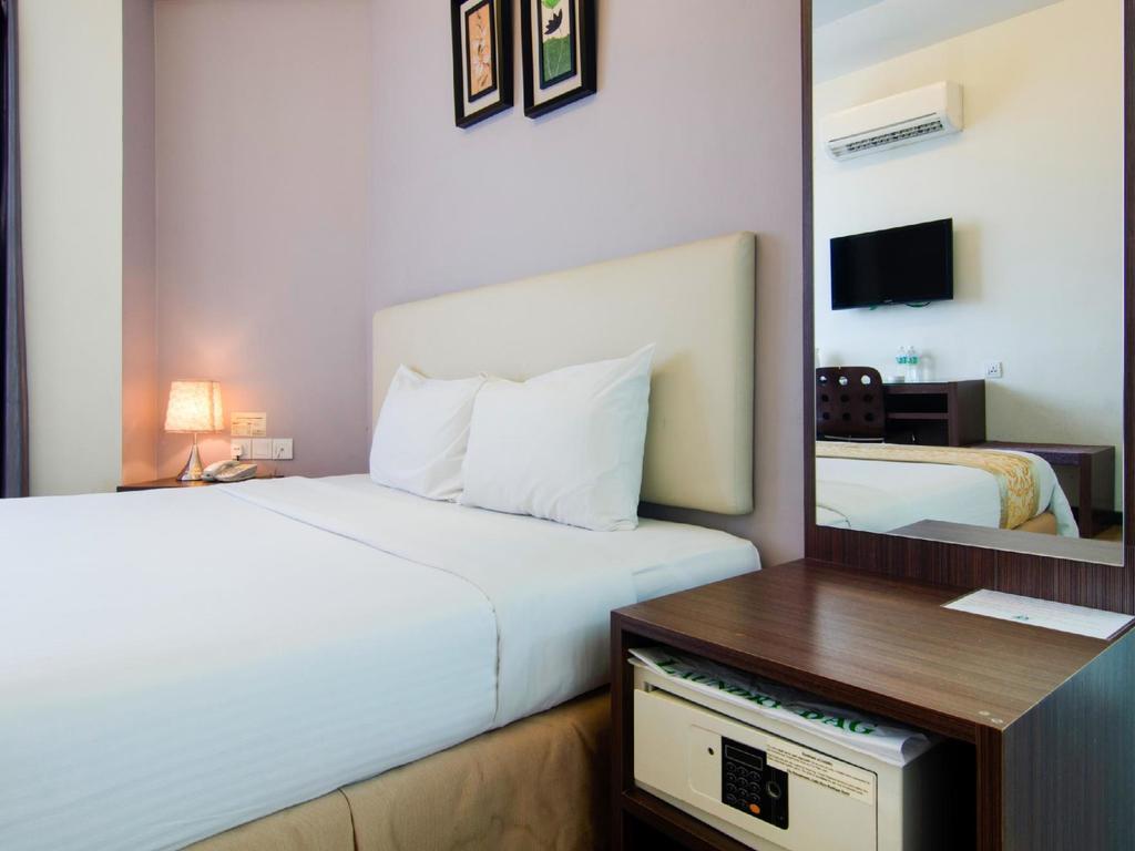 Eight Days Boutique Hotel - Mount Austin Johor Bahru Exterior foto