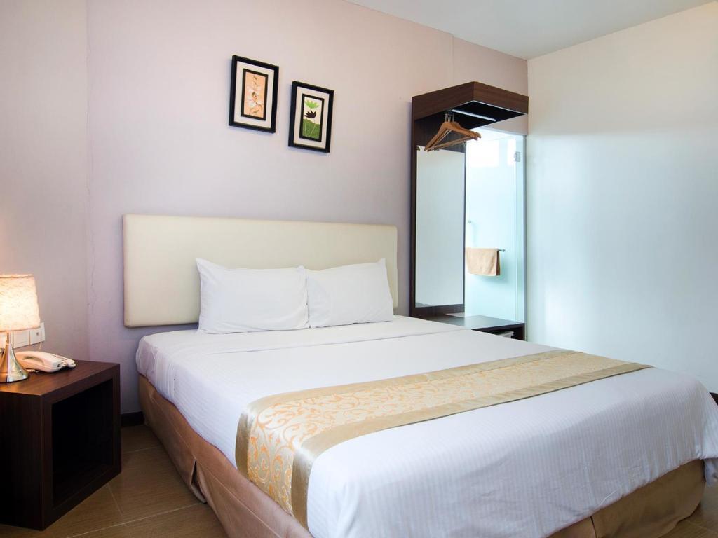 Eight Days Boutique Hotel - Mount Austin Johor Bahru Exterior foto